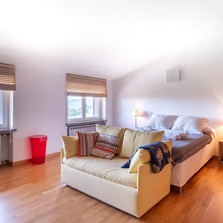 Exclusive Duplex Con Piscina E Vista * Strognano